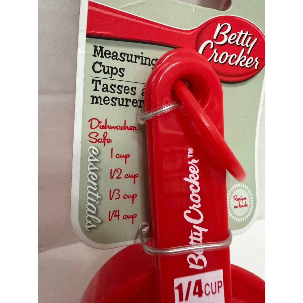 Betty Crocker Red Measuring Cups Set of 4 Essentials Dishwasher Safe New
